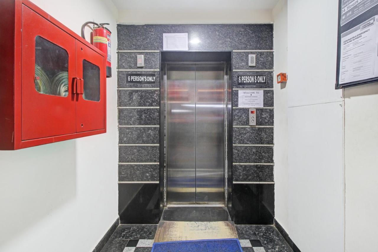 Collection O 82357 Hotel Surabhi Pride Trimulgherry Buitenkant foto